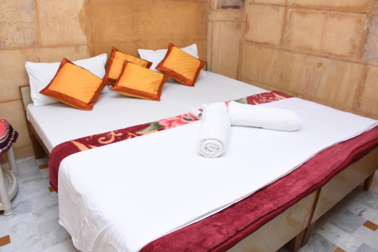 Rumi'S Home Stay Jaisalmer Bagian luar foto